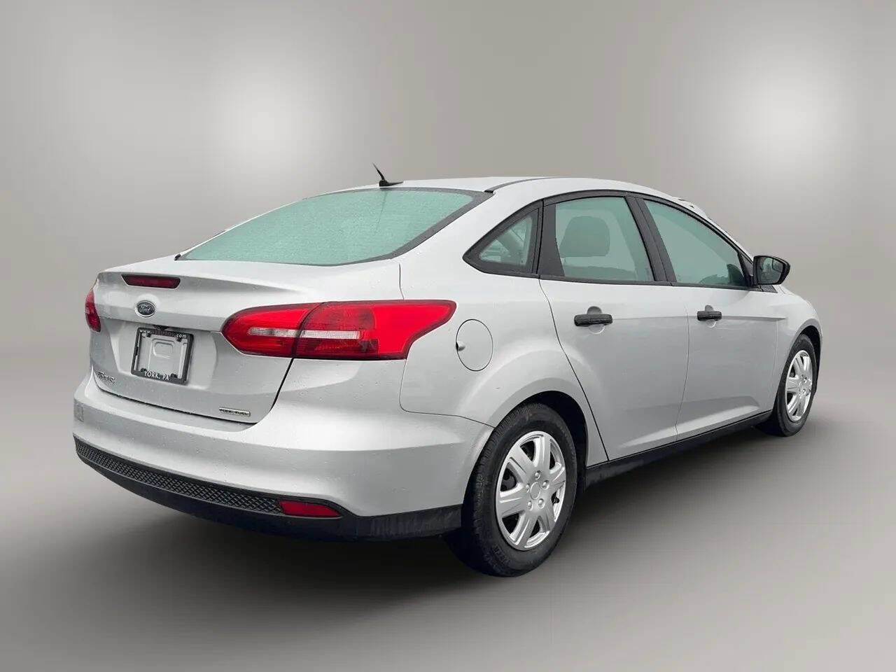 Used 2015 Ford Focus S image 6