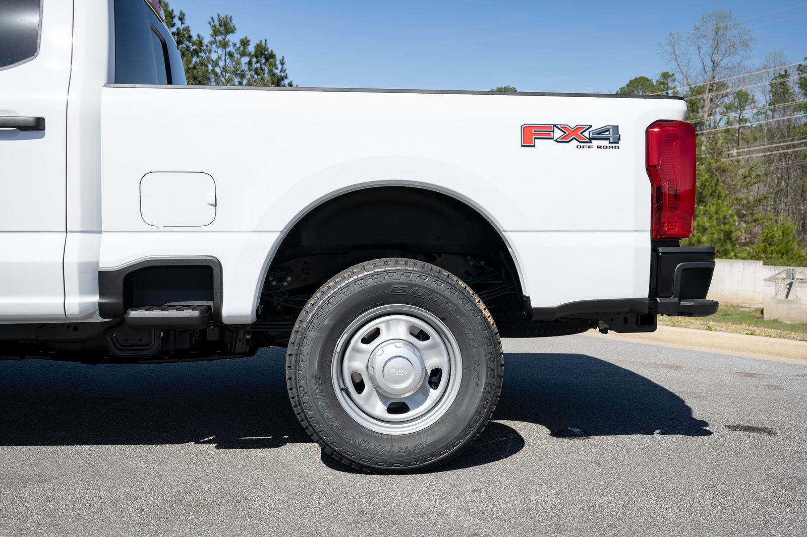 New 2026 Ford F350 XL w/ FX4 Off-Road Package AWD/4WD image 6