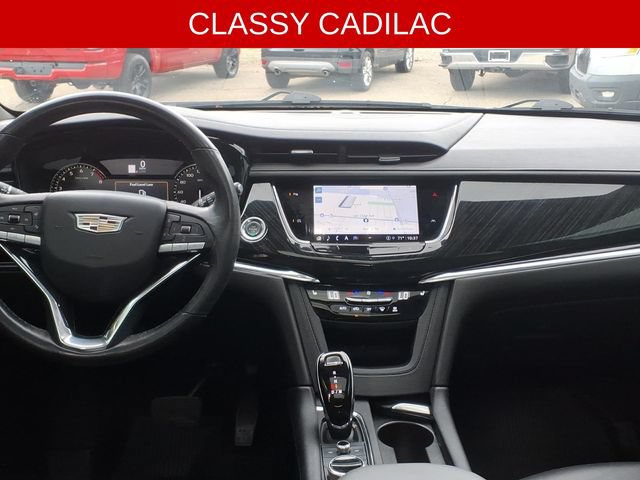 Used 2021 Cadillac XT6 Premium Luxury w/ LPO, Floor Liner Package AWD/4WD image 12