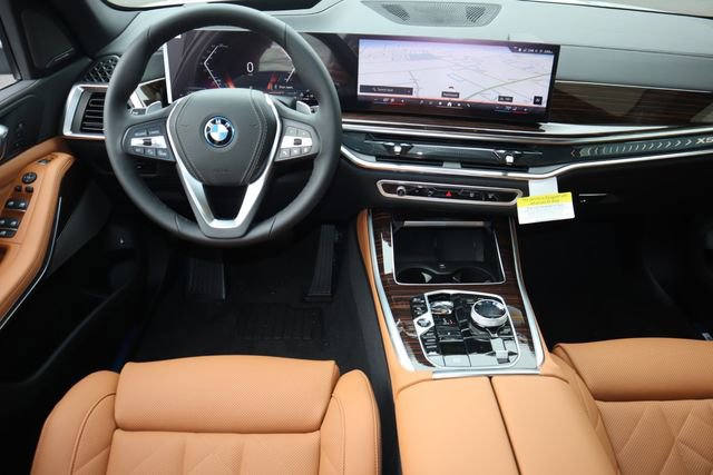 New 2026 BMW X5 xDrive50e w/ Executive Package image 14