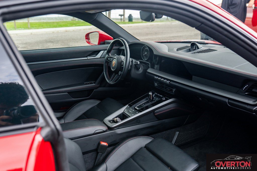 Used 2024 Porsche 911 Carrera image 20