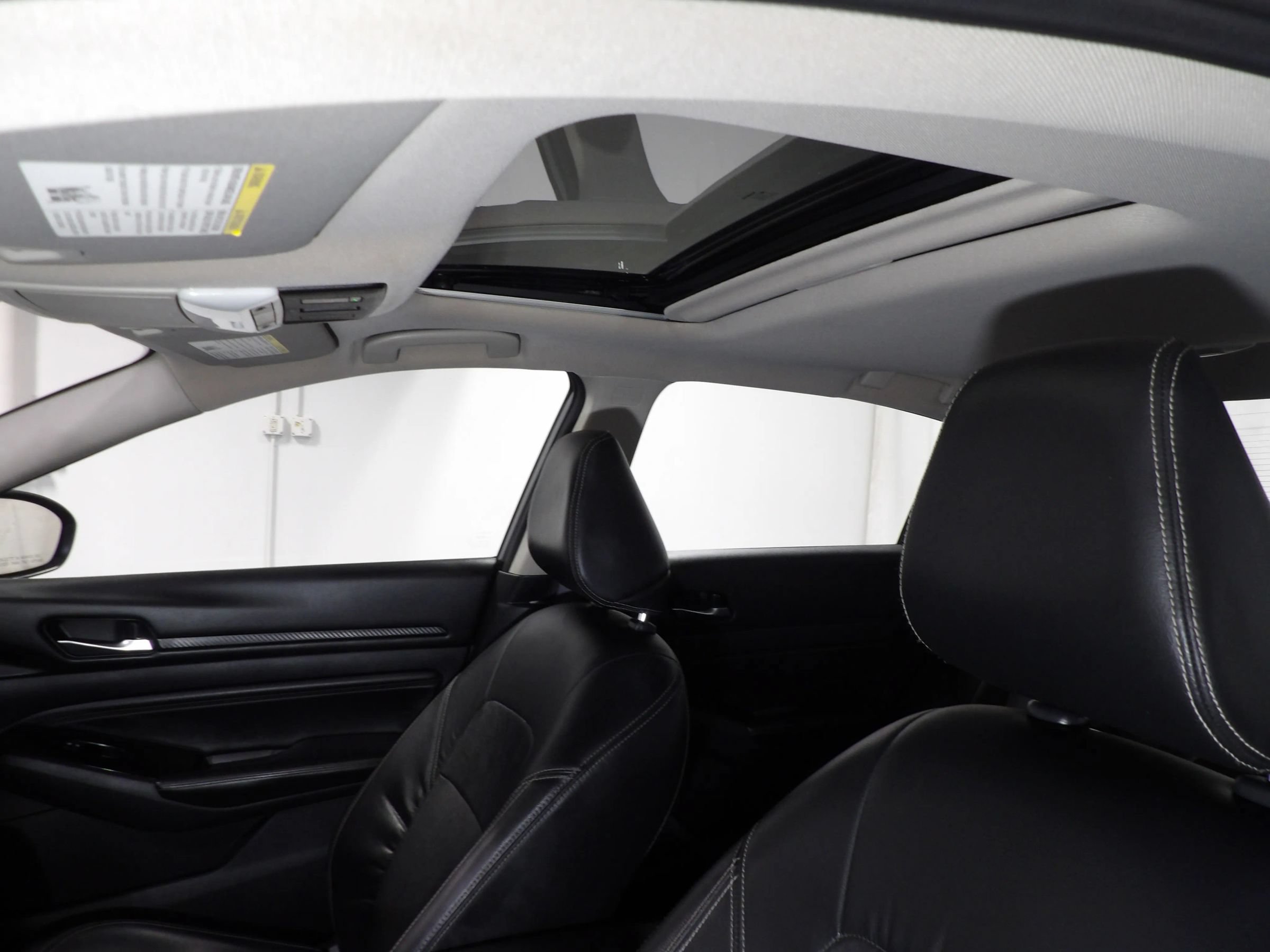 Used 2023 Nissan Altima 2.5 SL FWD image 10