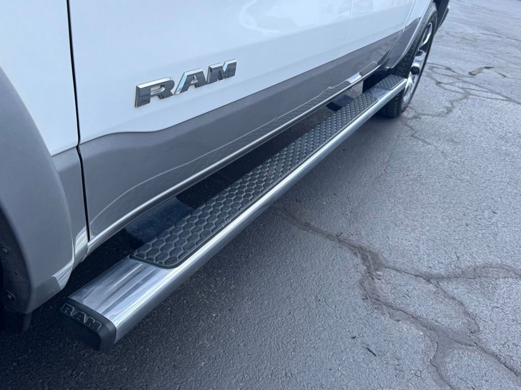 Used 2019 RAM 1500 Laramie AWD/4WD image 41
