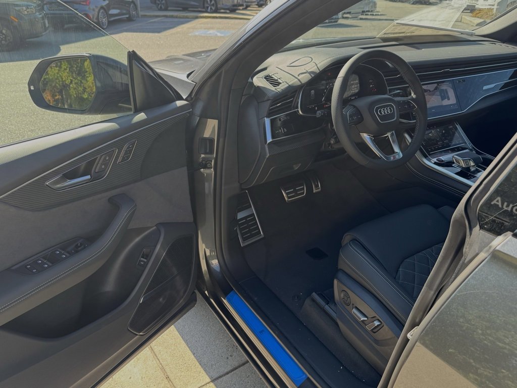 New 2026 Audi SQ8 Premium Plus image 17