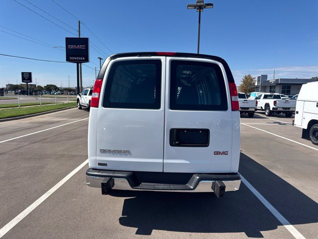Used 2025 GMC Savana 2500 w/ Driver Convenience Package RWD image 4