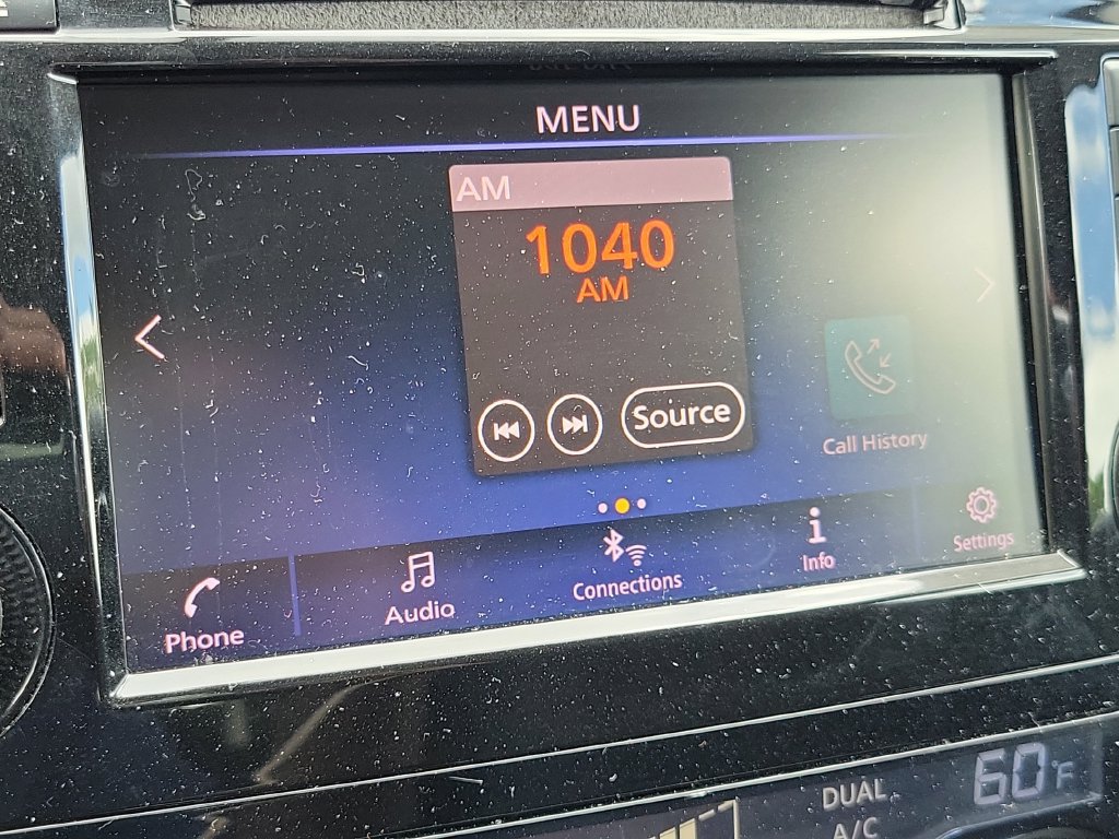 Used 2018 Nissan Rogue SV AWD/4WD image 30