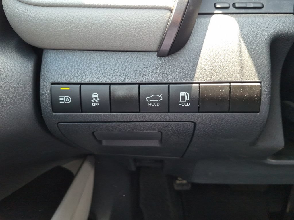 Used 2024 Toyota Camry LE w/ Convenience Package FWD image 30