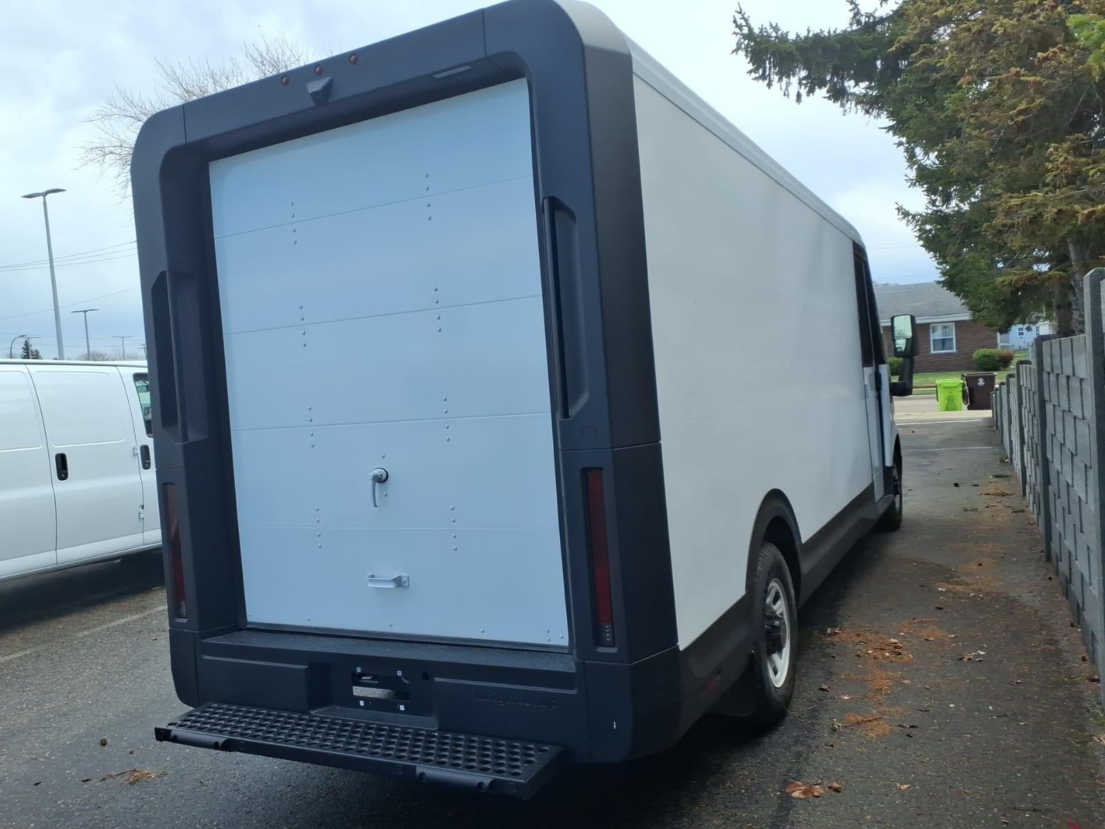 New 2026 Chevrolet Brightdrop 600 w/ Battery Pack, Extended Range AWD/4WD image 6