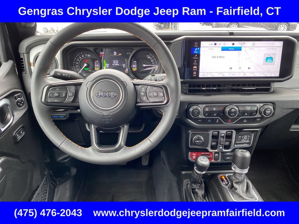 Used 2024 Jeep Wrangler Unlimited AWD/4WD image 29
