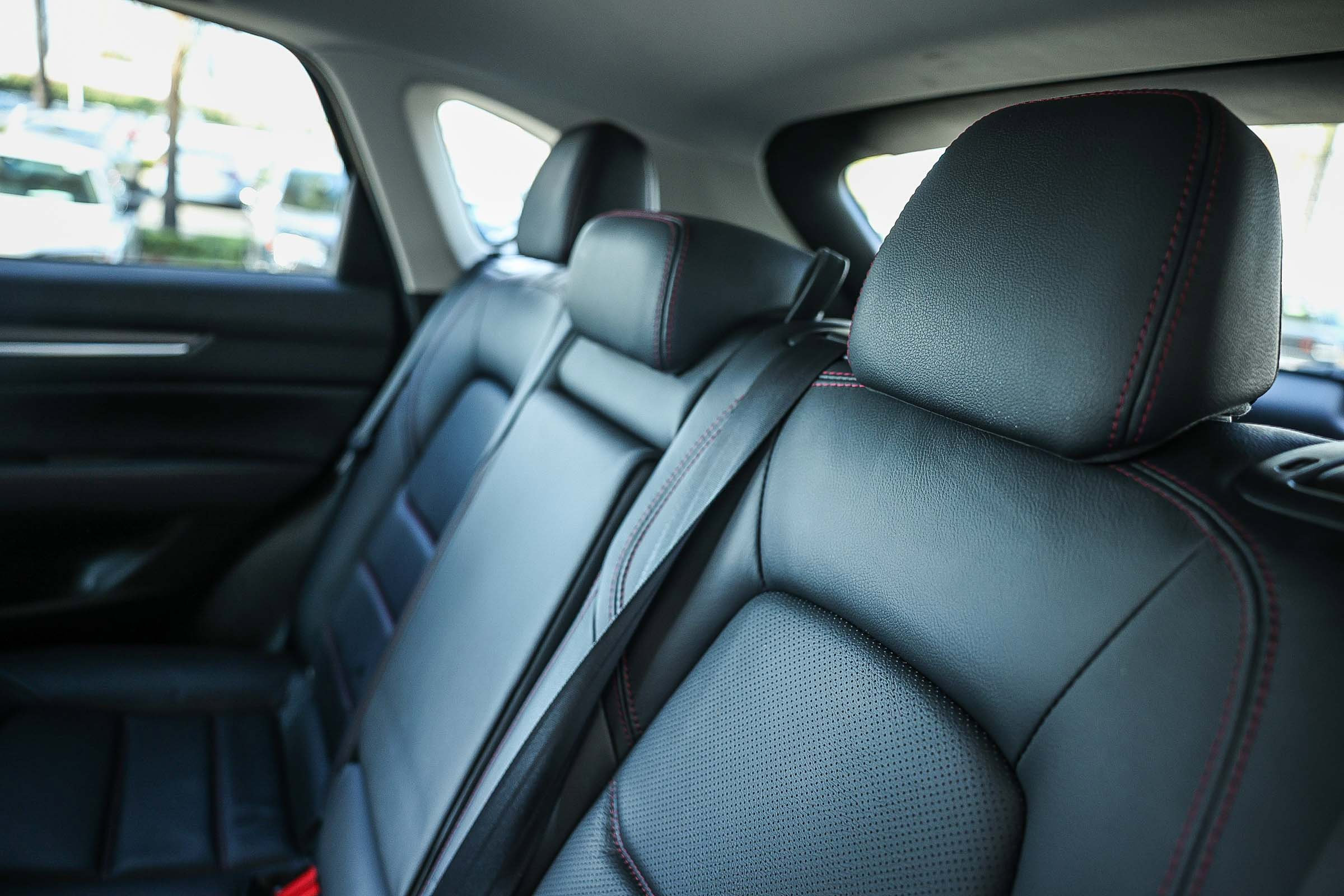 Used 2021 MAZDA CX-5 Carbon Edition image 25