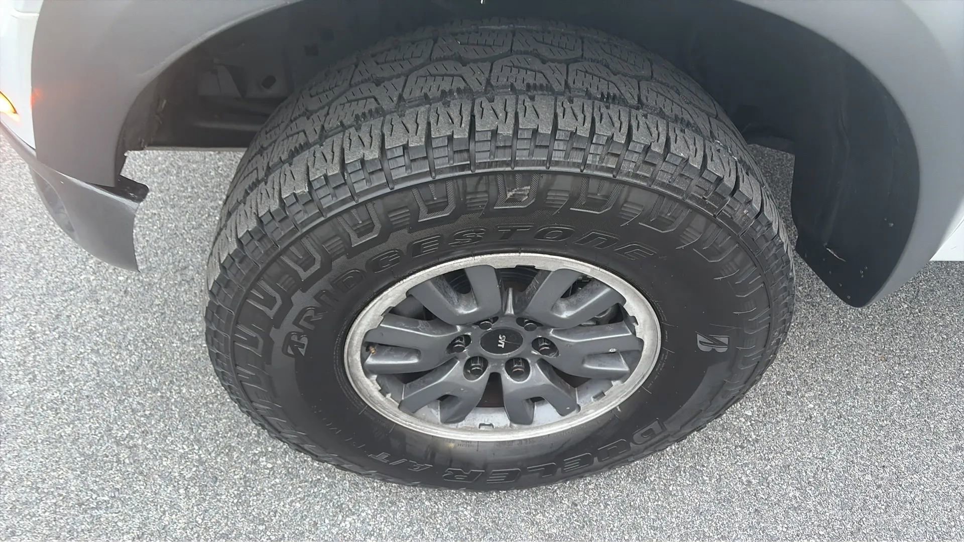 Used 2011 Ford F150 Raptor w/ Raptor Luxury Pkg image 25