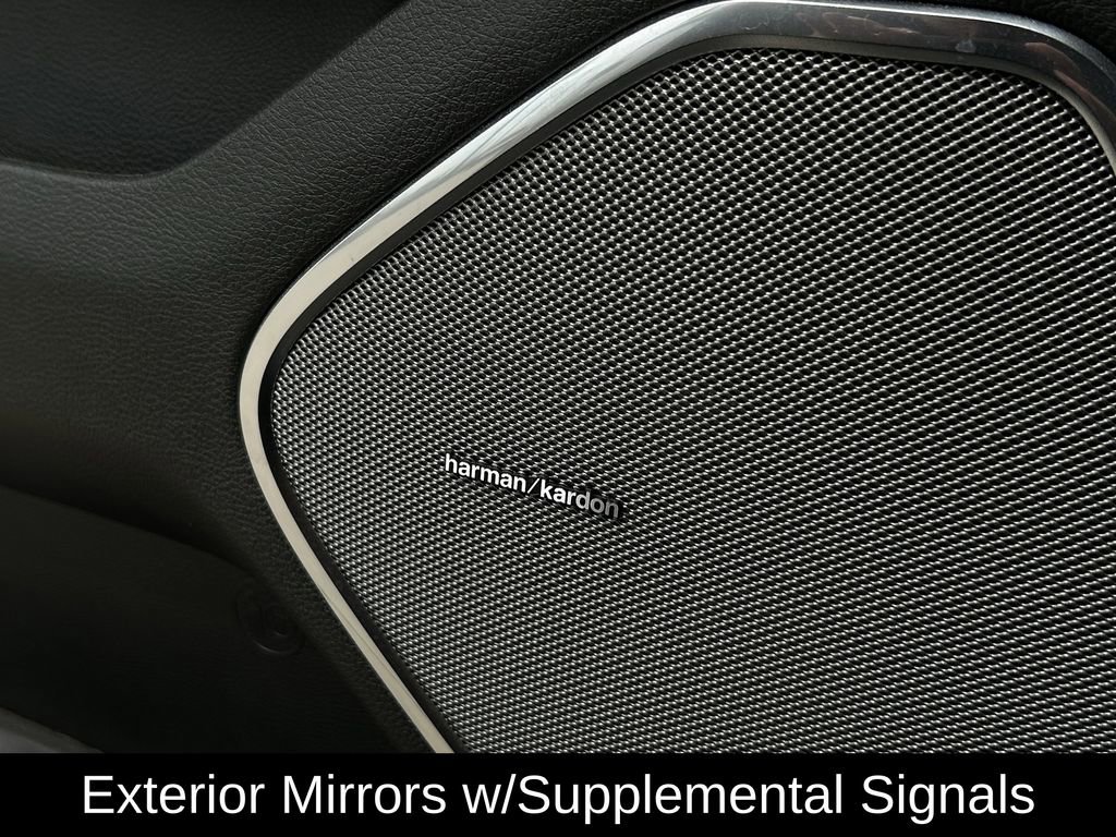 Used 2025 RAM 1500 Laramie w/ Night Edition image 27