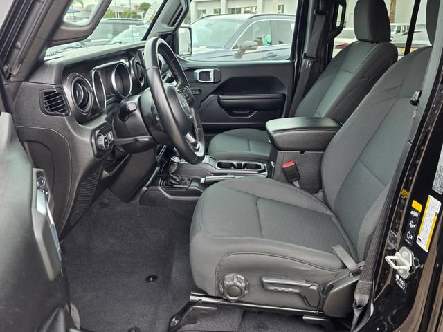 Used 2021 Jeep Gladiator Sport AWD/4WD image 12