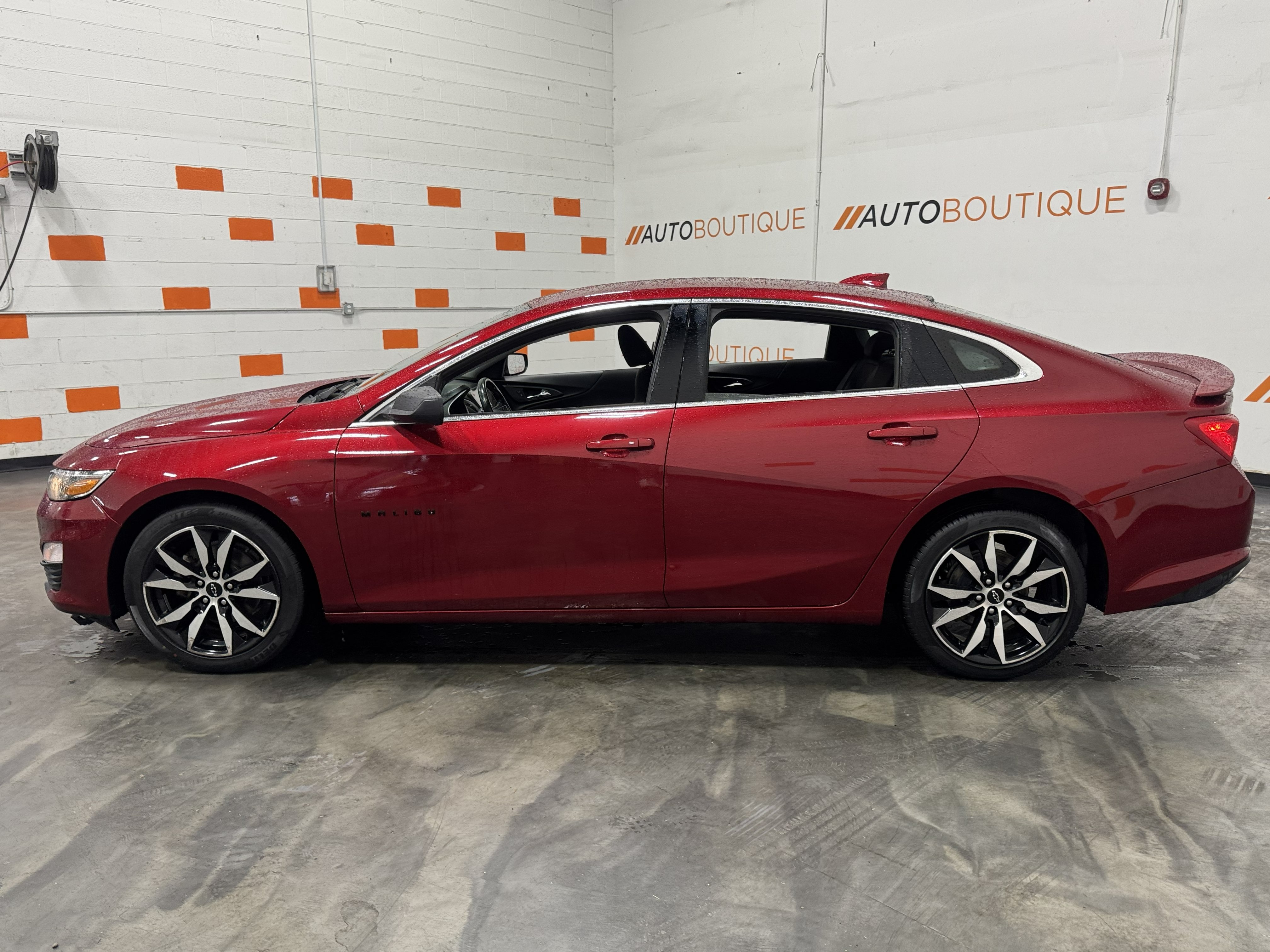 Used 2021 Chevrolet Malibu RS FWD image 25