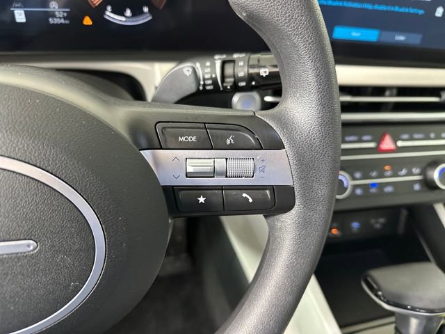 Used 2025 Hyundai Tucson SE image 16