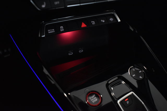 Used 2025 Audi RS 3 image 24