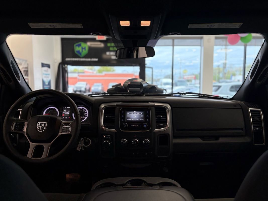 Used 2024 RAM 1500 Classic Warlock RWD image 15