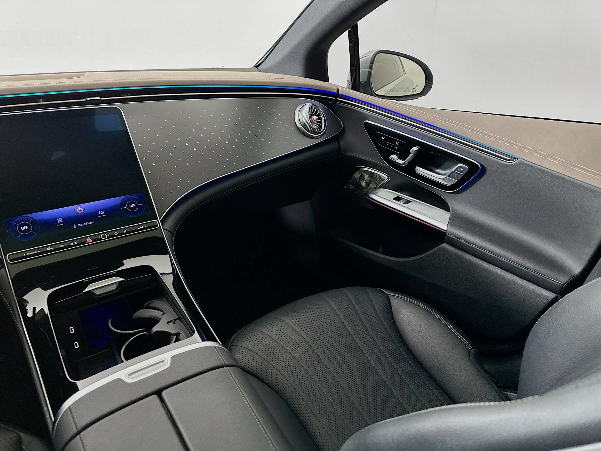 Certified 2023 Mercedes-Benz EQE 500 4MATIC Sedan image 26