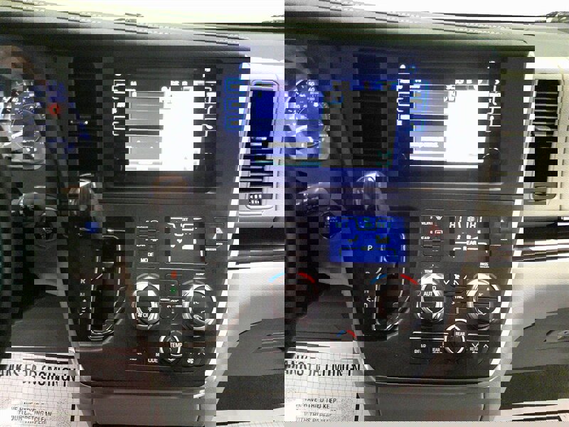 Used 2017 Toyota Sienna XLE image 14