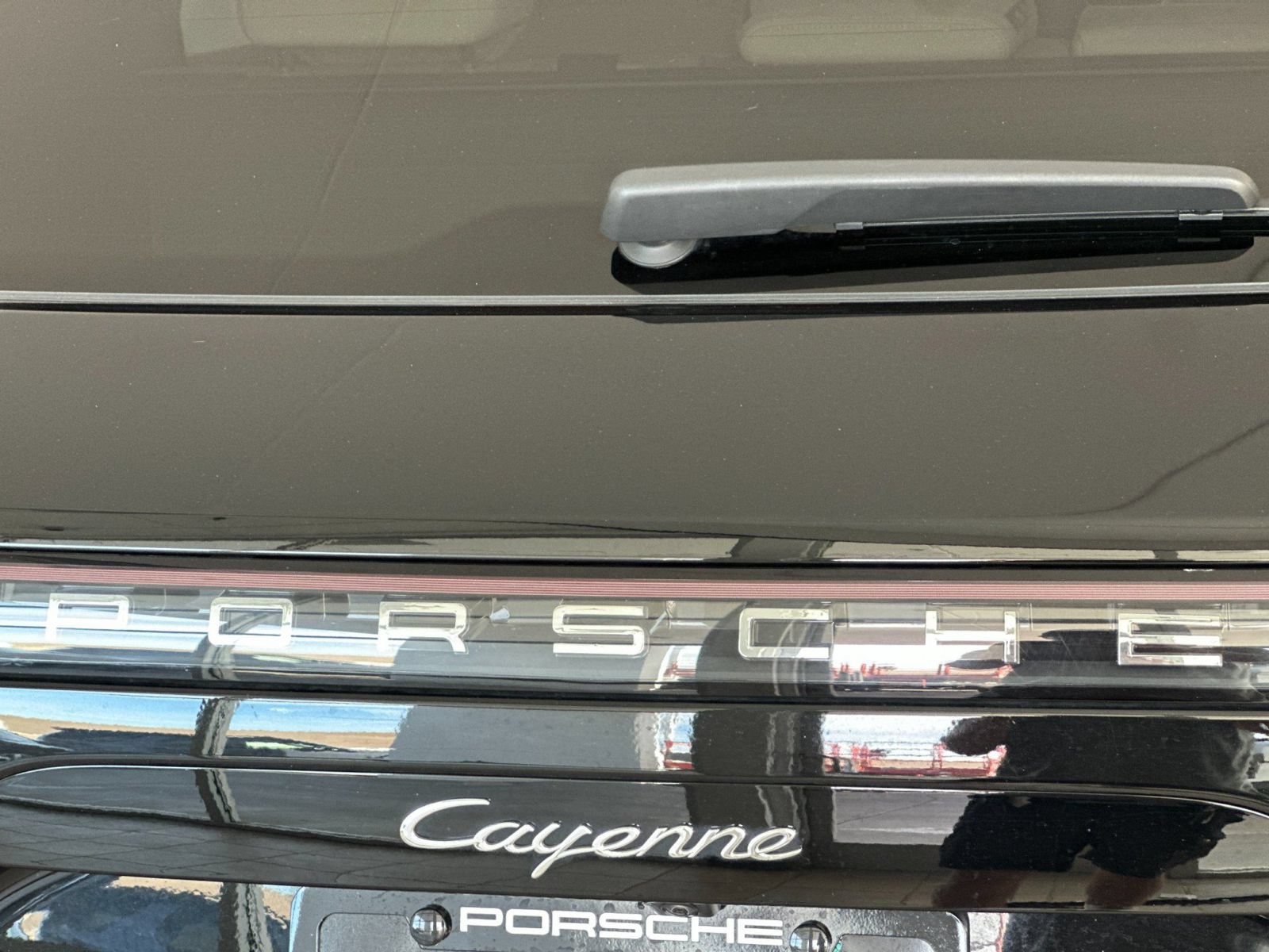 Certified 2023 Porsche Cayenne AWD/4WD image 26