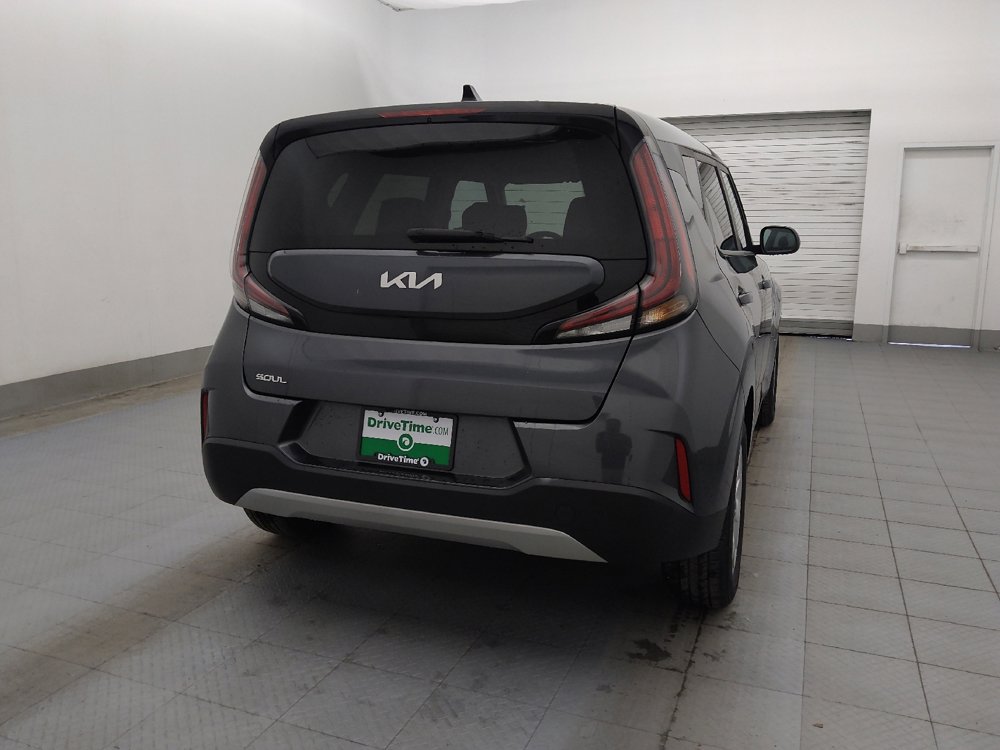 Used 2023 Kia Soul LX w/ Option Group 015 FWD image 7