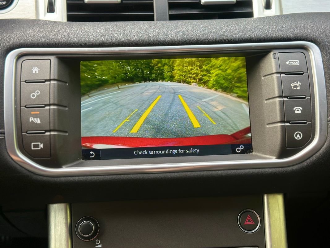Used 2017 Land Rover Range Rover Evoque SE image 19