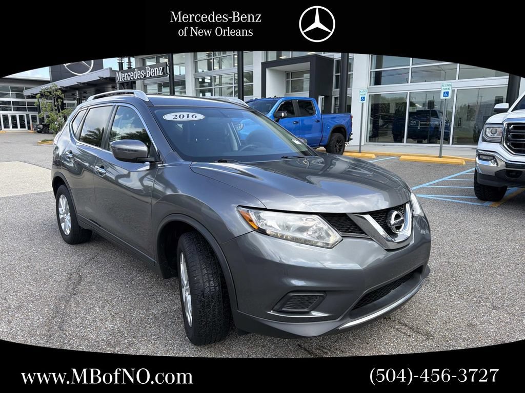 Used 2016 Nissan Rogue SV
