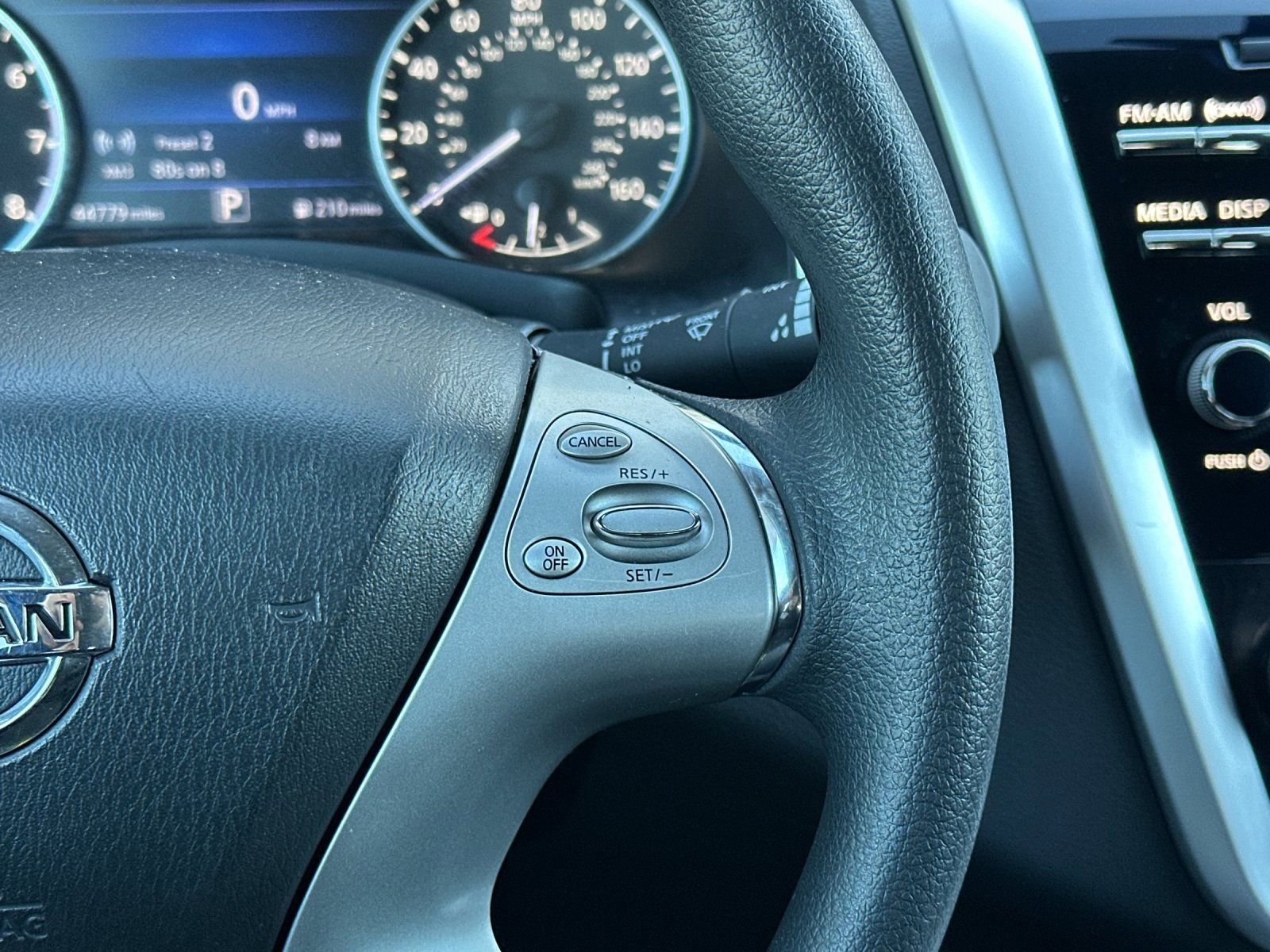 Used 2017 Nissan Murano S image 27