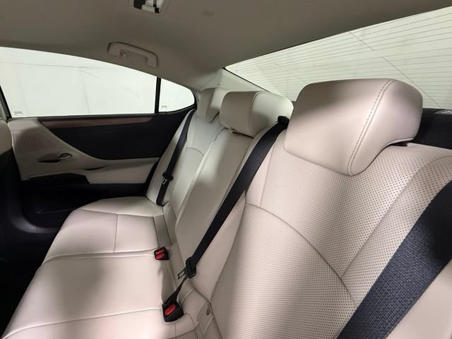 Used 2025 Lexus ES 350 w/ Premium Package FWD image 28