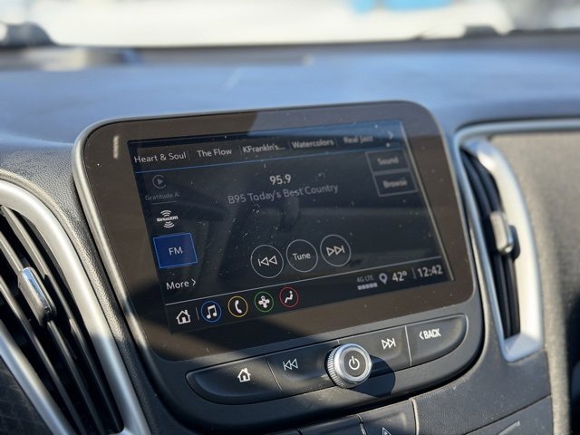 Used 2024 Chevrolet Malibu LT image 21