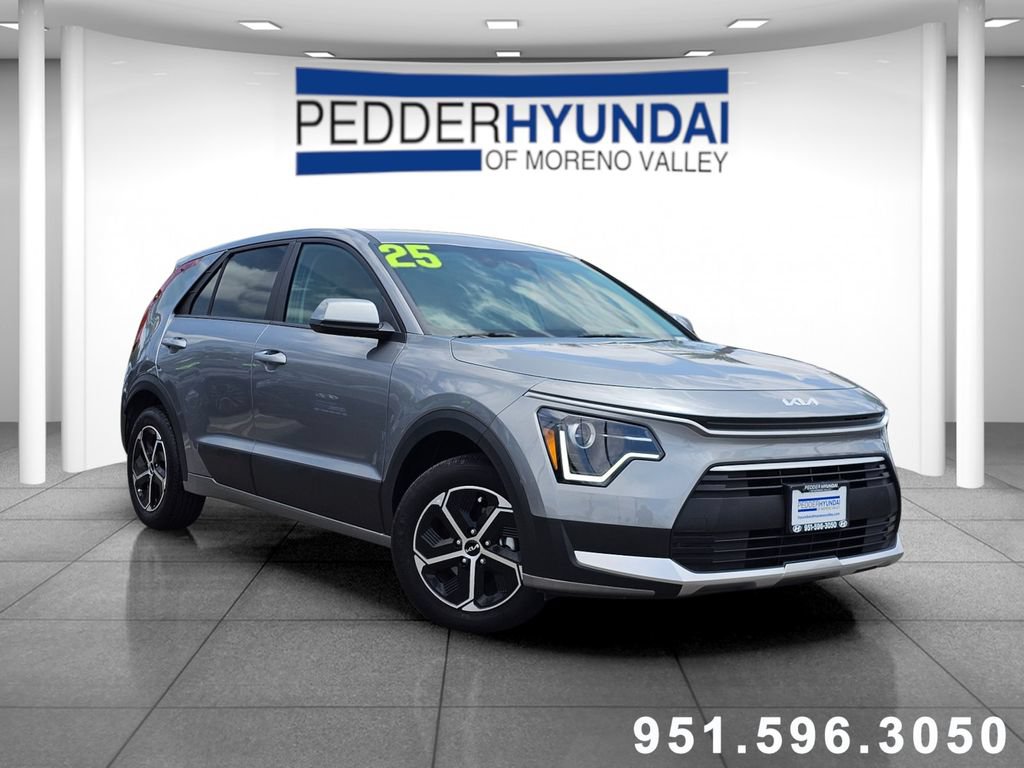 Used 2025 Kia Niro LX