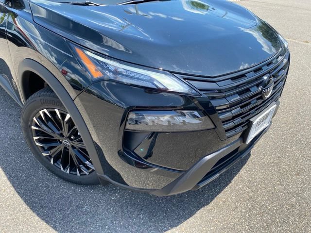 New 2026 Nissan Rogue Dark Armor AWD/4WD image 12
