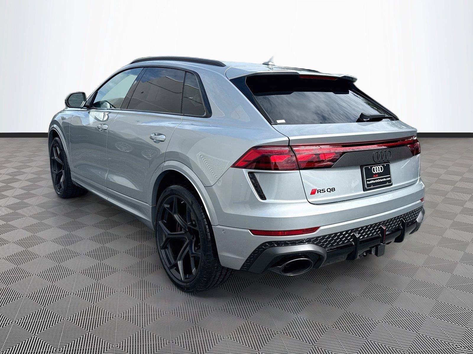 New 2027 Audi RS Q8 performance AWD/4WD image 5