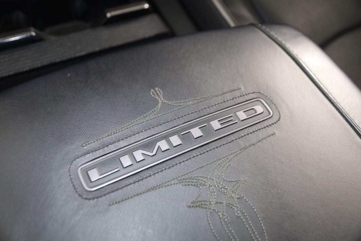 Used 2022 RAM 3500 Limited AWD/4WD image 32