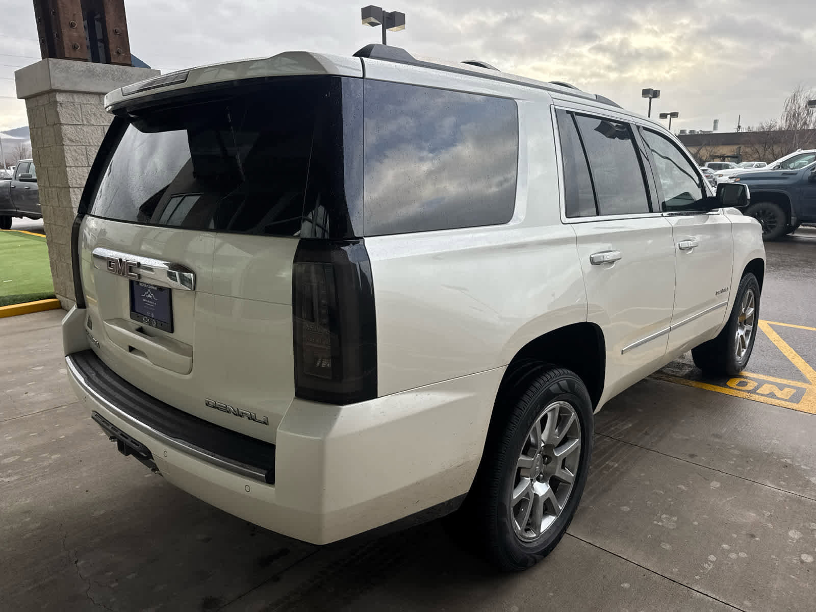 Used 2015 GMC Yukon Denali w/ Touring Package image 4