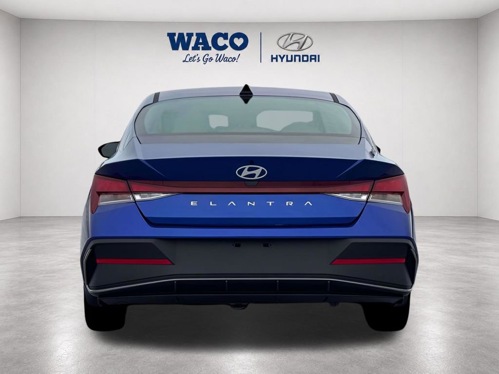 Used 2026 Hyundai Elantra SE w/ Cargo Package FWD image 8