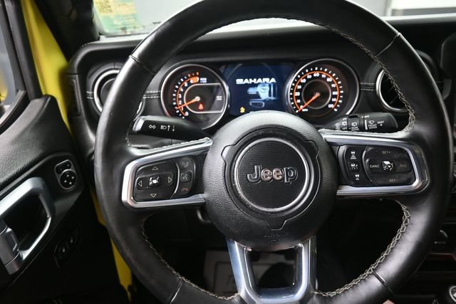 Used 2023 Jeep Wrangler Unlimited Sahara w/ LED Lighting Group AWD/4WD image 8
