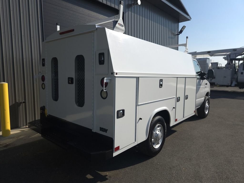 Used 2016 Ford E-350 and Econoline 350 Super Duty w/ Power Windows & Locks Group image 7