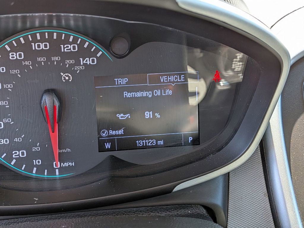 Used 2020 Chevrolet Sonic LT FWD image 31