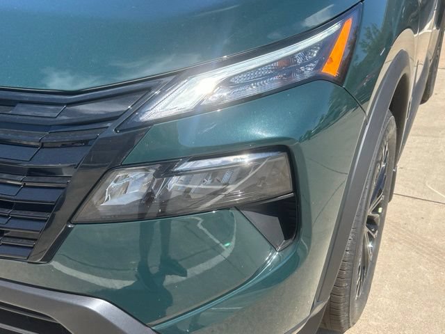 New 2026 Nissan Rogue Dark Armor AWD/4WD image 9