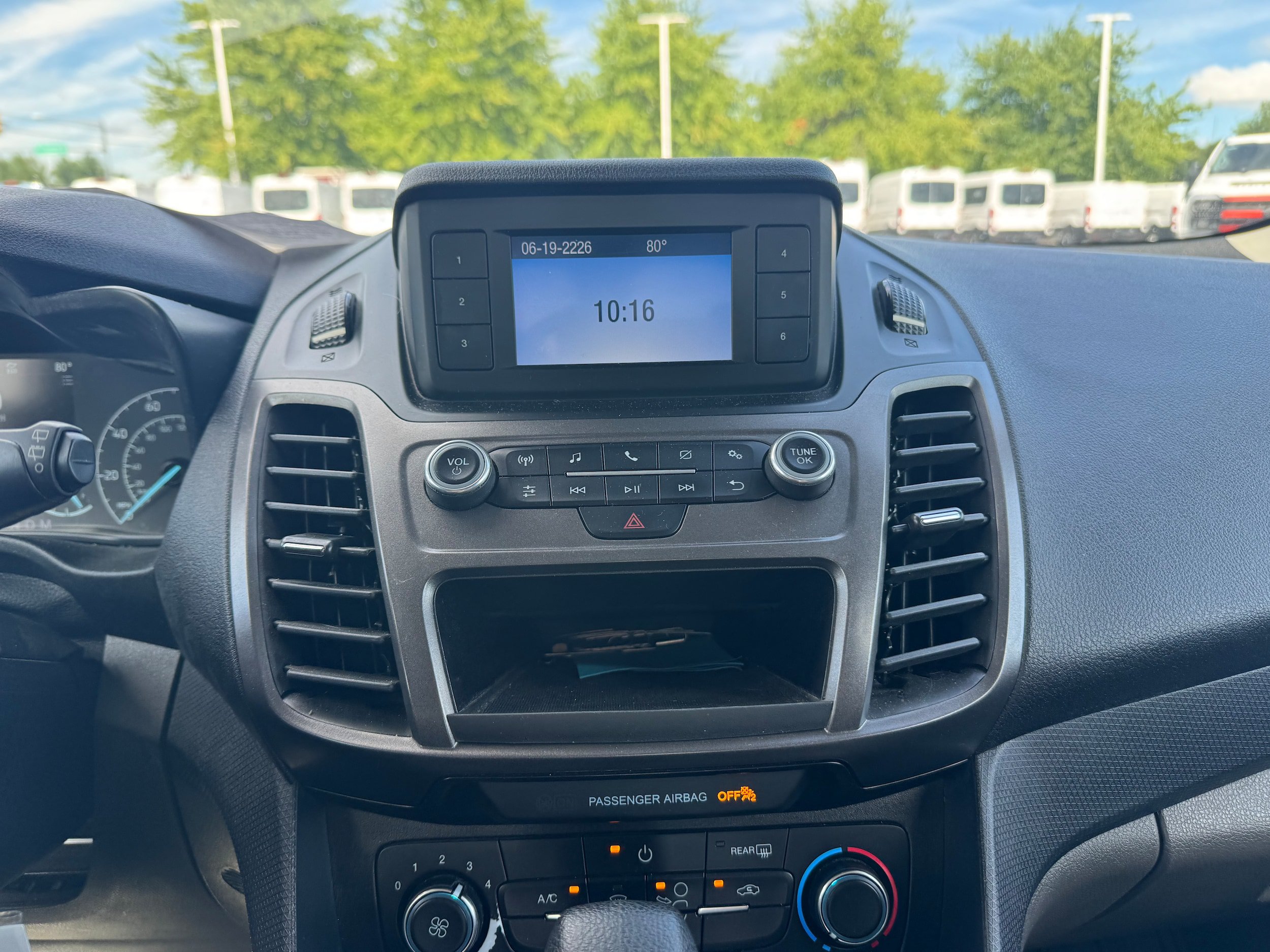 Used 2022 Ford Transit Connect XL FWD image 11