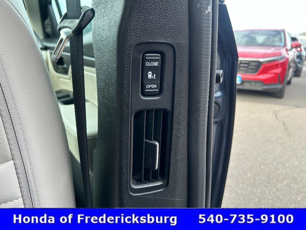 Certified 2026 Honda Odyssey EX-L image 30