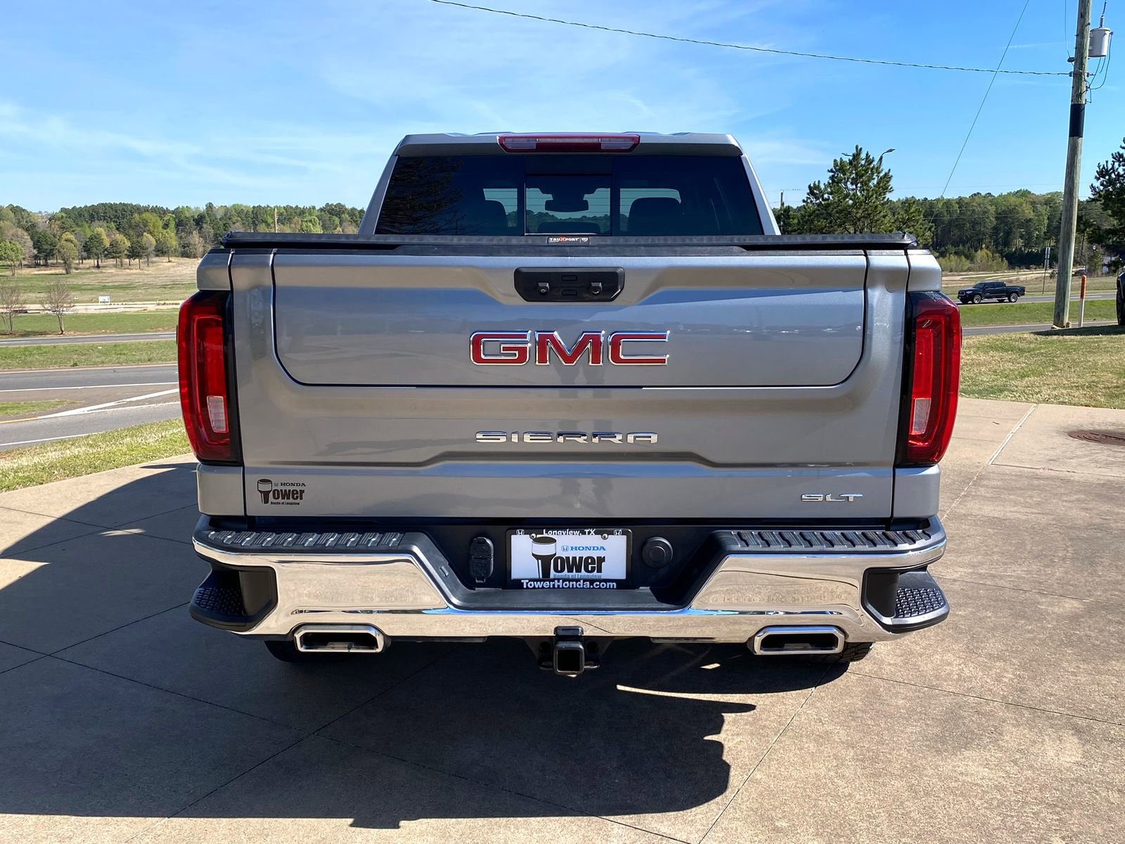 Used 2023 GMC Sierra 1500 SLT AWD/4WD image 5