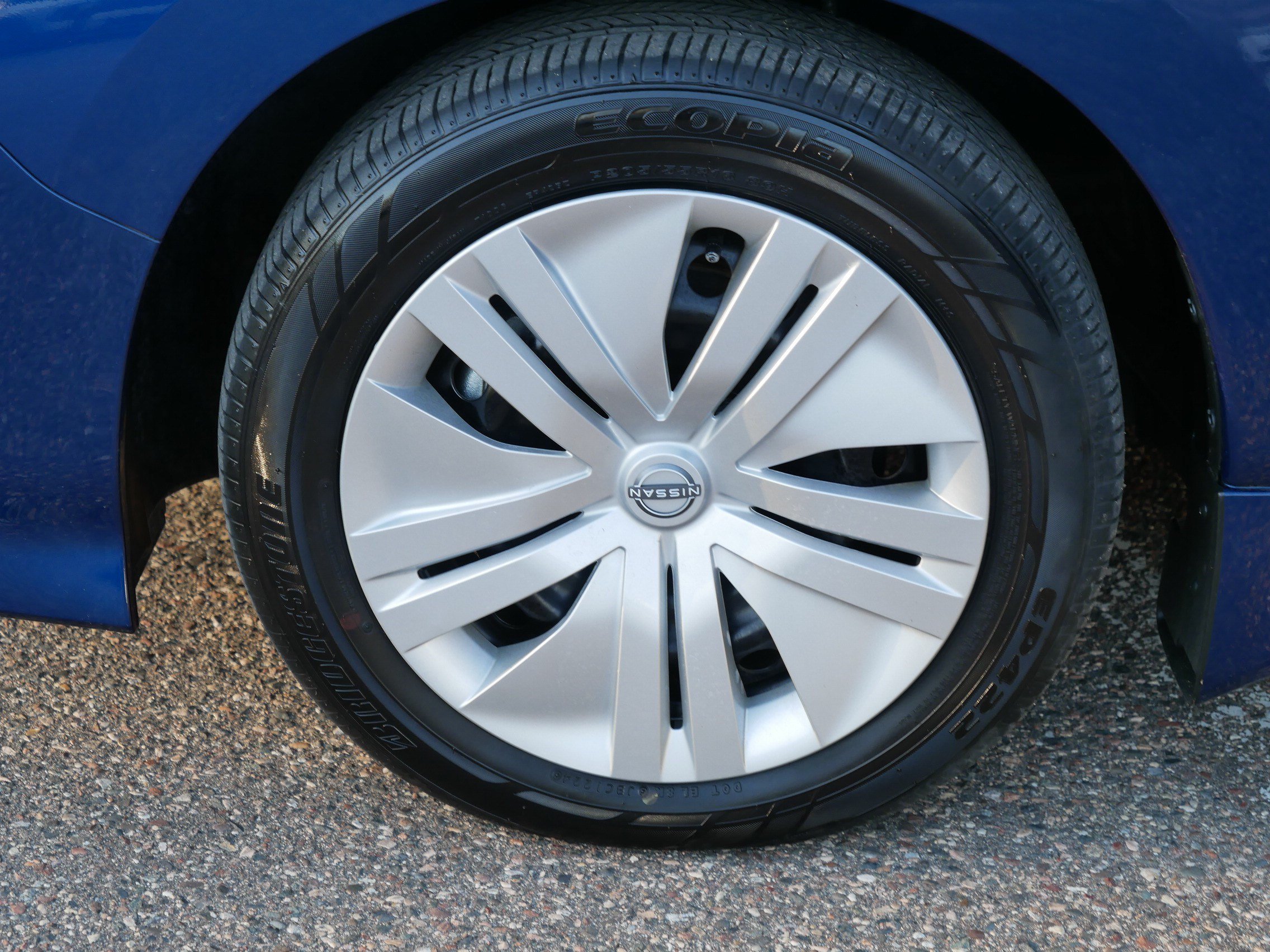 Certified 2025 Nissan Leaf S FWD image 15