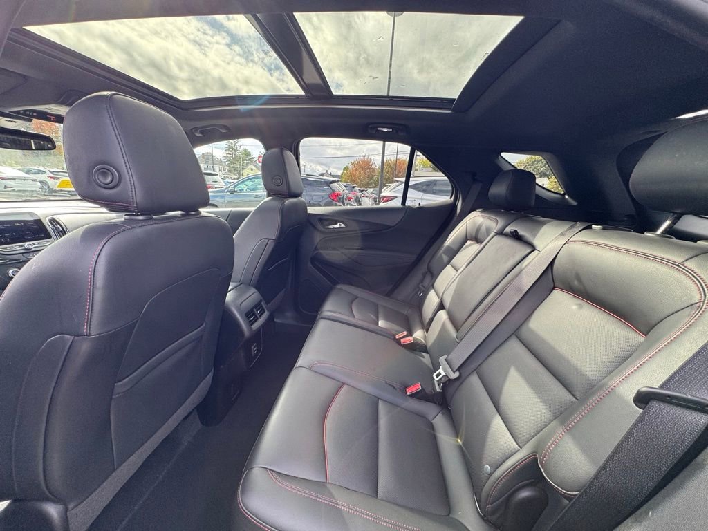 Used 2022 Chevrolet Equinox RS w/ RS Leather Package image 15