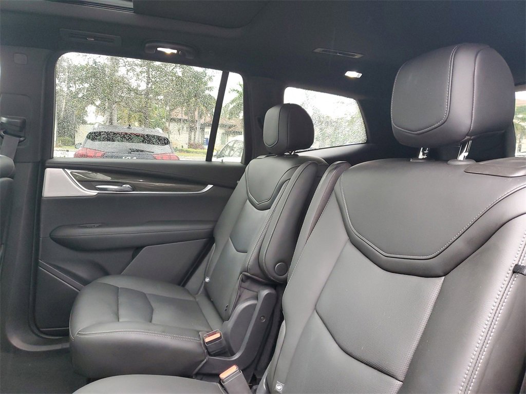 Used 2021 Cadillac XT6 Sport image 13