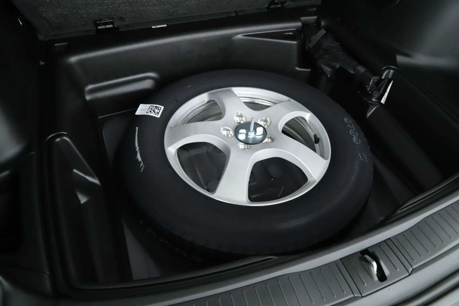 New 2026 Jeep Grand Cherokee Limited w/ Limited Altitude Package image 16