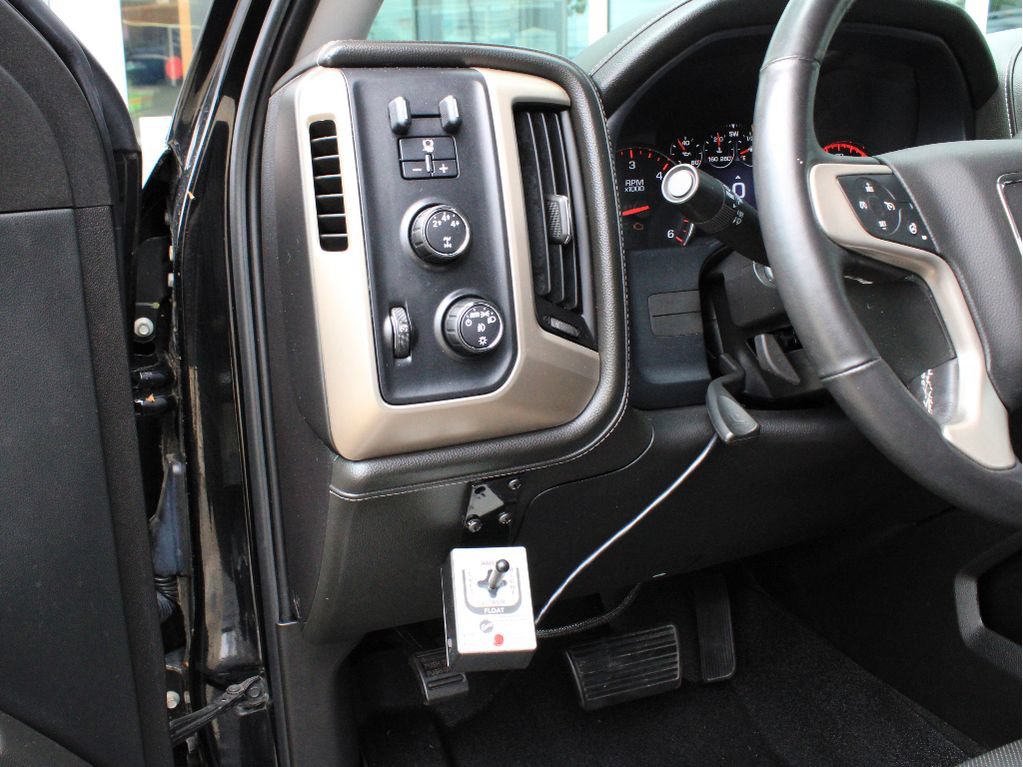 Used 2016 GMC Sierra 2500 Denali w/ Snow Plow Prep Package AWD/4WD image 17