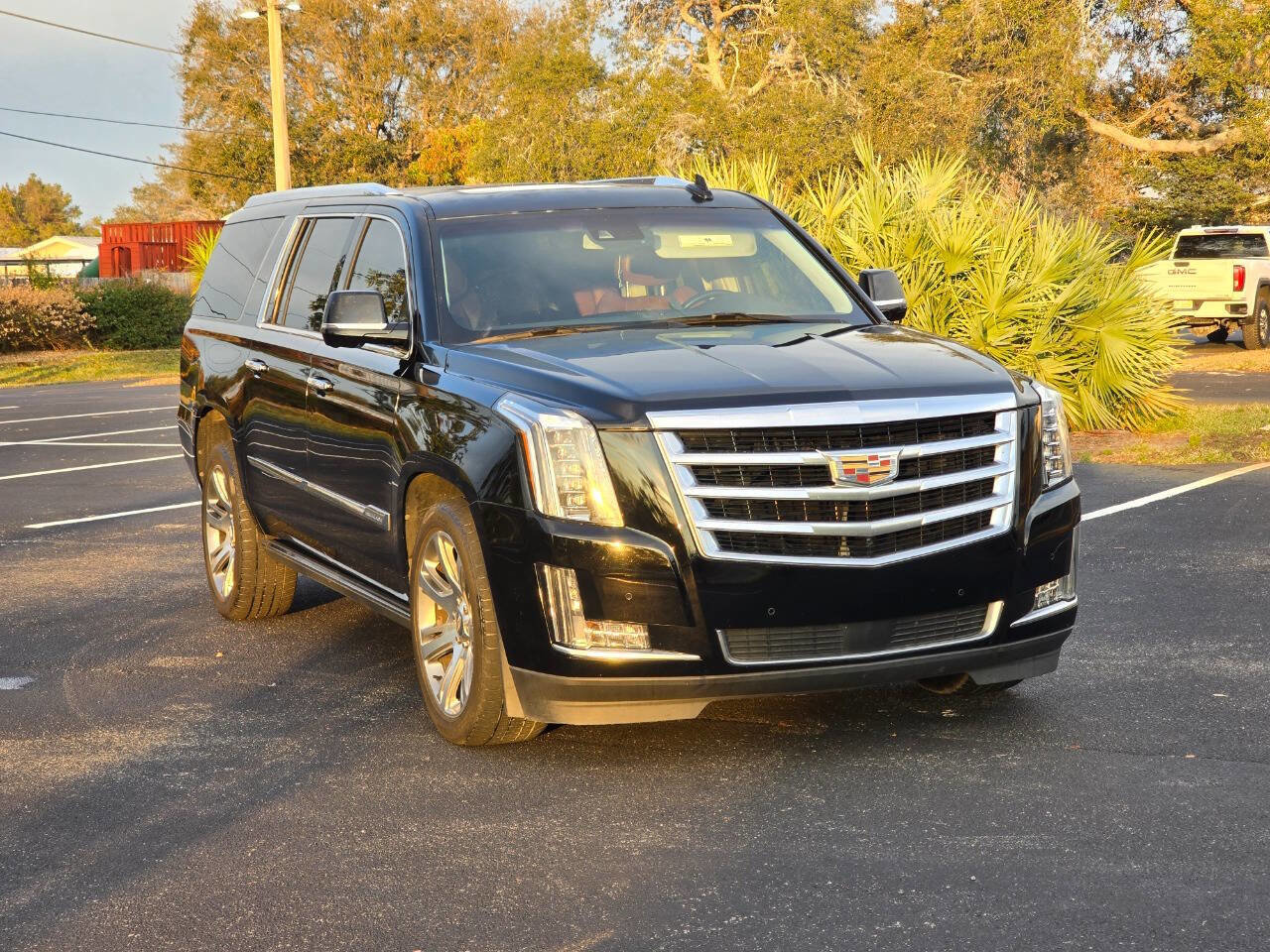 Used 2015 Cadillac Escalade ESV Premium image 18