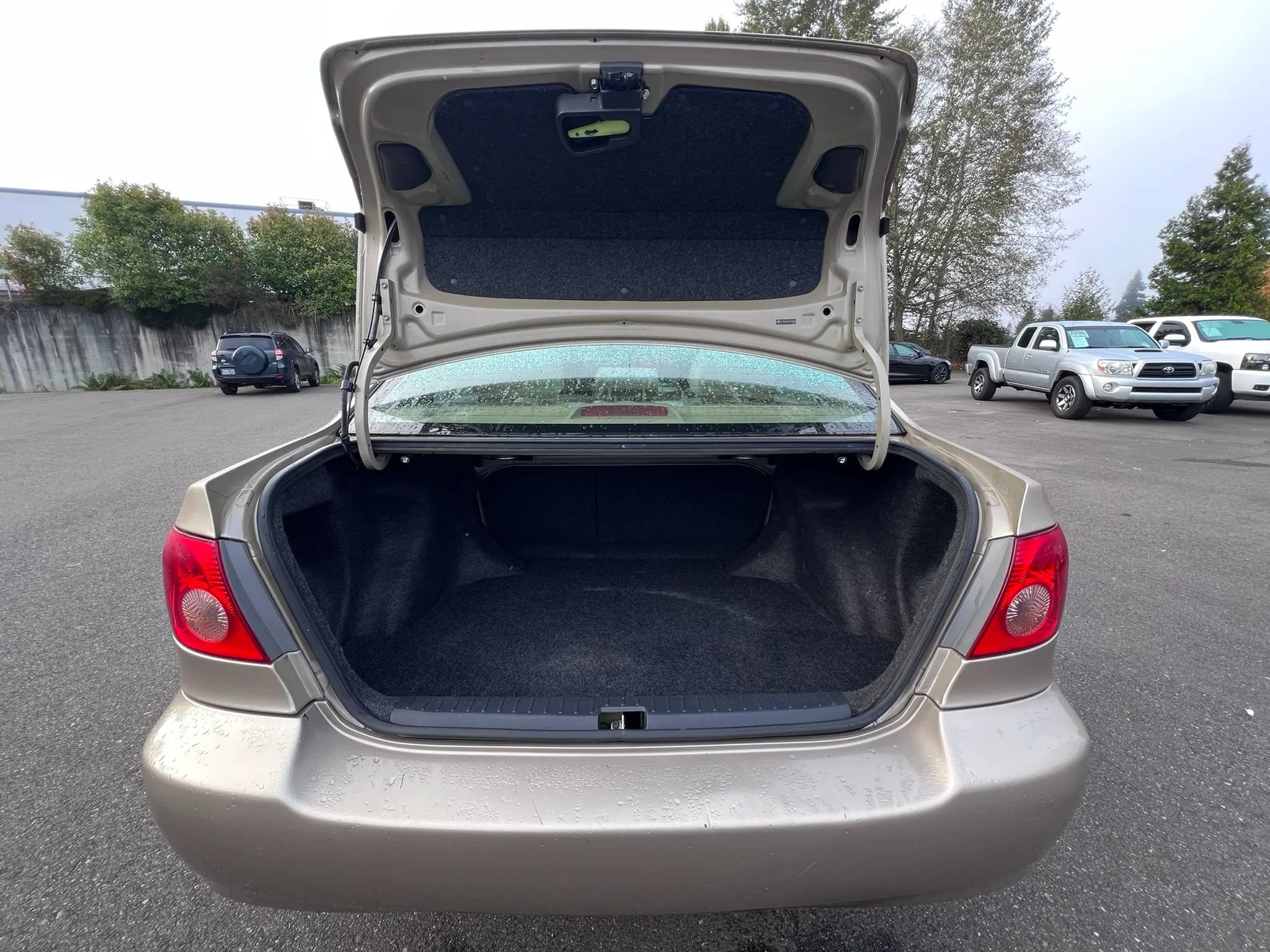 Used 2007 Toyota Corolla CE FWD image 32